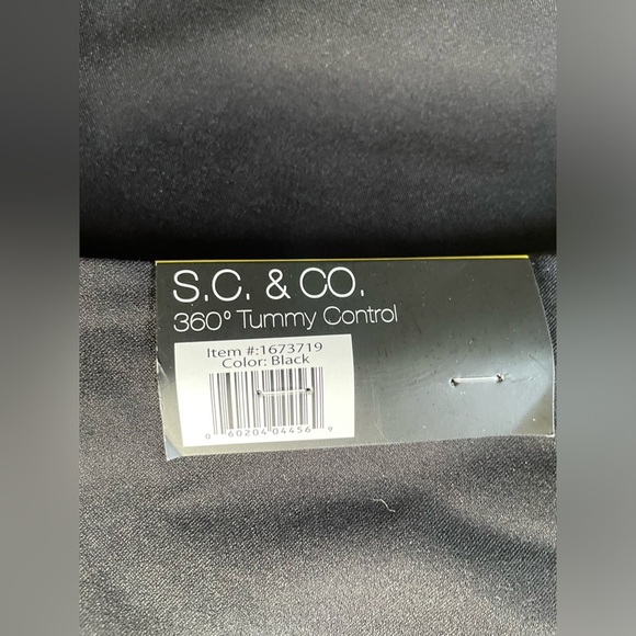 NWT S.C.& Co. 360 degree Tummy Control Skirt Skort, Black, Size Small - Picture 11 of 11